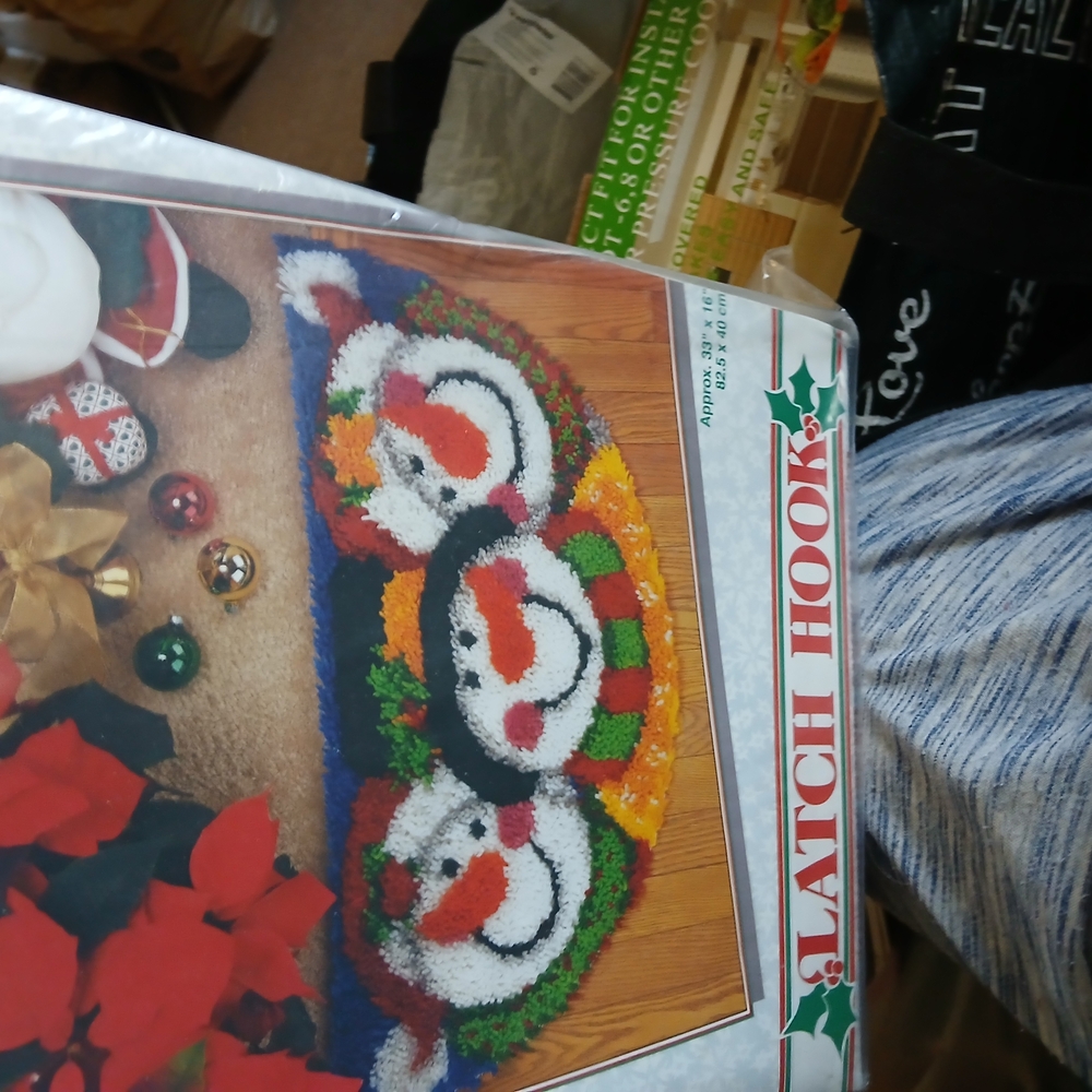 Snowman Holiday Rug Kit - Multicolor